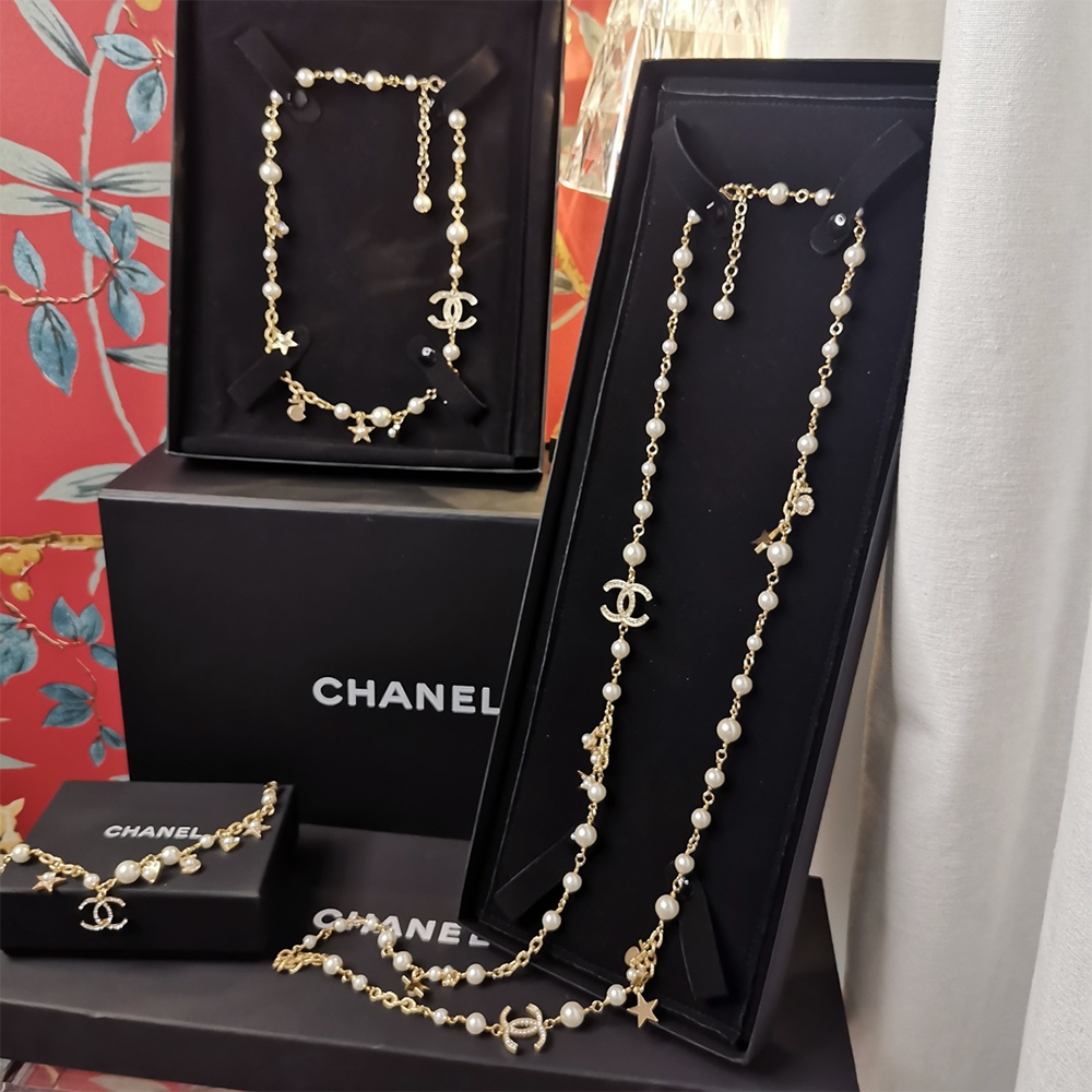 CHANEL Pearl necklace – chiccoterie